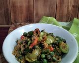 Foto langkah ke 4 dari resep Udang Rebon Tumis Leunca.