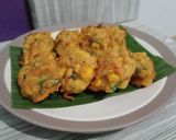 Foto langkah ke 5 dari resep Bakwan Jagung Tepung Instan.