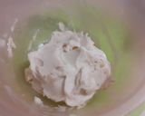 Foto del passaggio 2 della ricetta Gelato senza gelatiera con banana, yogurt, cioccolato e un pizzico di zenzero
