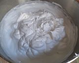 Une image de l'étape 1 de Gateau des anges cacao.