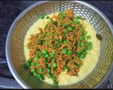 A picture of step 4 of Moong Dal Mix Veg Idli.