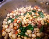 Foto del paso 9 de la receta: Potaje de Garbanzos con Acelga a lo Carmelita