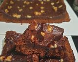 A picture of step 5 of Eggless brownie cake.
