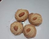 A picture of step 4 of Shuger free biscuits.