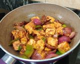 A picture of step 5 of PANEER CAPSICUM in HOT GARLIC SAUCE.