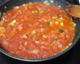 Foto del paso 3 de la receta: Filetes rusos de la abuela con tomate y verduras