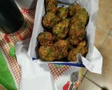 Foto del paso 4 de la receta: Bocaditos (buñuelos) acelga y atún