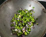 A picture of step 2 of Vegetables sandwich.