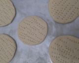 Foto langkah ke 2 dari resep Pizza Mini Sosis Mozzarella.