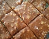 A picture of step 4 of Mix nuts Chikki.