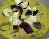 Foto langkah ke 4 dari resep Gulai Pakis Terong dan Tempe.