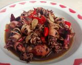 Foto langkah ke 4 dari resep Tumis Sotong Triple.