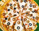 A picture of step 6 of Chicken Kabab Chunks Pizza 🍕🍕🍕.