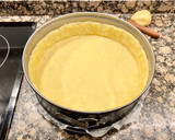 Foto del paso 5 de la receta: Tarta de yogur con mermelada de frambuesas