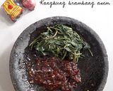 Foto langkah ke 3 dari resep Kangkung brambang asem.