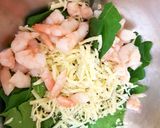A picture of step 1 of Tuna & Prawn Pasta with seafood sauce + Cheese. 🤗🤗🤗🤗.