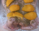 Foto del paso 3 de la receta: Pollo Relleno de Cebolla y Queso al Limón