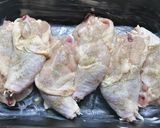 Gremolátás fűszervajas csirke, színes körettel és salátával recept fázis 2 fotója