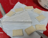 Foto del paso 1 de la receta: Tosta integral de espelta de jamón y queso brie