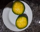 Foto del paso 1 de la receta: Zapallitos Rellenos con Crema Bechamel y Queso