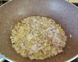 A picture of step 6 of Dal Palak.