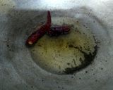 A picture of step 2 of Sev onion sabji.