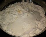 साखरेच्या पाकात बुडवलेली बदाम, काजू पुरी : (pakatil badam kaju poori recipe in marathi) रेसिपी स्टेप 1 फोटो 