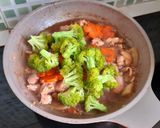 Foto langkah ke 3 dari resep Ayam Brokoli Teriyaki.