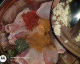 Foto del paso 7 de la receta: Pollo "entalcado" con papas rústicas