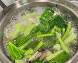 รูปขั้นตอนการทำที่ 1 ของ ต้มจืดกวางตุ้งใส่ไก่