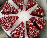 A picture of step 9 of Red velvet sliced cake.