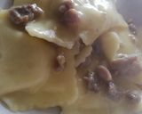 Foto del passaggio 5 della ricetta Ravioli con crema di patate e salsiccia 🥔🍖🥂