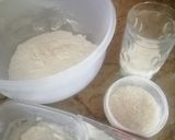 A picture of step 1 of Marry gold biscutis.