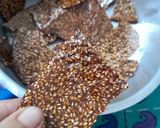 গুড় তিলের চিক্কি (Gur teeler chikki recipe in Bengali) রেসিপির ধাপ 6 ছবি