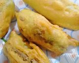 A picture of step 9 of Bhujia barey mirch.