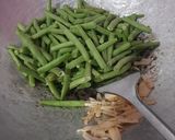 Foto langkah ke 3 dari resep Saute Buncis Enoki.