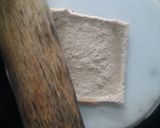 A picture of step 2 of Veggie mayo rolls.