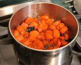 A picture of step 3 of Honey-Glazed Carrots.
