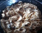 Foto del paso 8 de la receta: Espaguetis salsa alfredo con pollo y champiñones