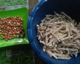 A picture of step 1 of Sweet and Spicy Crispy Tempeh with Peanuts.