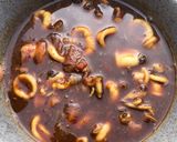 Foto langkah ke 1 dari resep Cumi kuah Segar.
