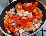 Foto del paso 3 de la receta: Bondiola Desmechada con Boniatos, Batata y Papines