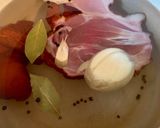Sörben párolt, sült füstölt csülök répával, medvehagymás batátapürével recept fázis 1 fotója