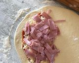 Foto del paso 9 de la receta: Pizza calzone de jamón york y queso