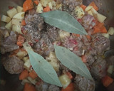 Foto del paso 4 de la receta: Carne guisada con patatas
