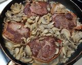 Foto del paso 5 de la receta: Lomo al champignon con papas rellenas