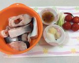 Hình bước làm 1 của món Cá ba sa kho cà chua