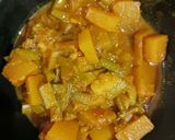 A picture of step 2 of Guvar-kaddu sabji.