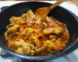 Foto del paso 6 de la receta: Manitas de cerdo con tomate