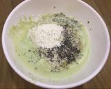 Hình bước làm 2 của món Pancake cải kale, yến mạch, hạt lanh lót táo 🍎 và lê 🍐